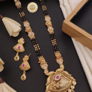 Premium Radha-Krishna Rajwadi Mangalsutra Set | Antique Gold Finish | Divine Traditional Elegance 💛🖤💎
